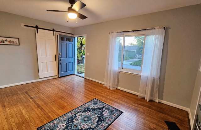 Remodeled Clintonville Cape Cod w/Private Yard & Garage!