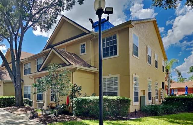 832 Grand Regency Pointe