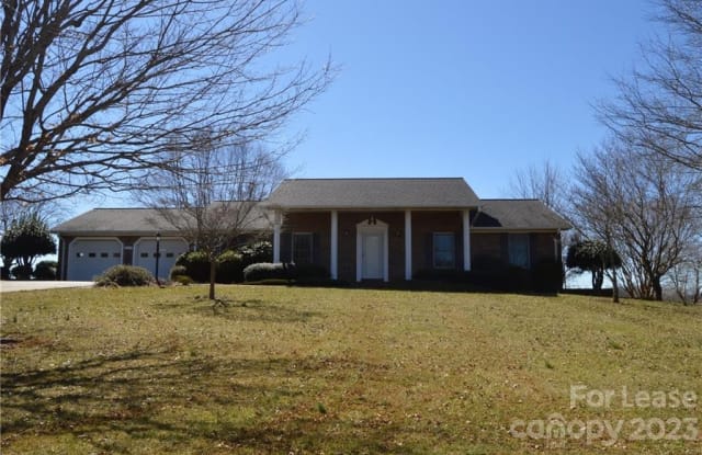 2079 W Memorial Highway - 2079 West Memorial Highway, Iredell County, NC 28689