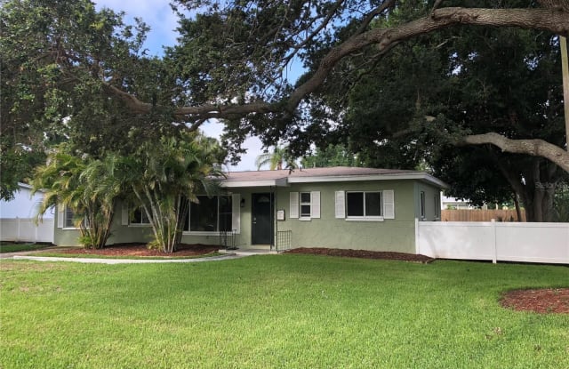 1480 FARRAGUT DRIVE N - 1480 Farragut Drive North, St. Petersburg, FL 33710