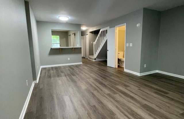 6325 Windsor Gate Lane