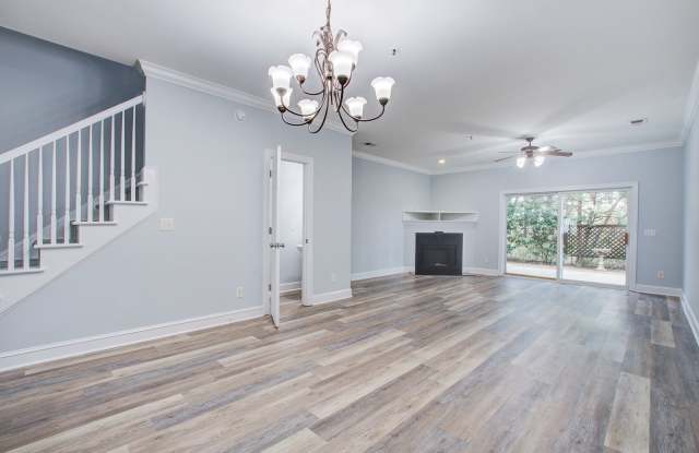 4902 Lake Palmetto Lane