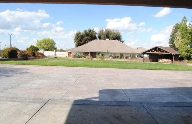 Photo of 14500 MARICOPA HWY.