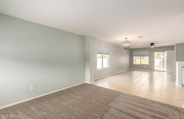 17618 W CALAVAR Road