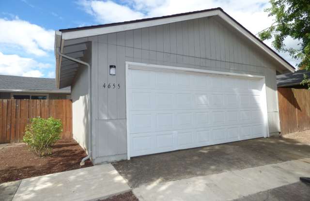 2 bed 1 bath Home in Southeast Salem