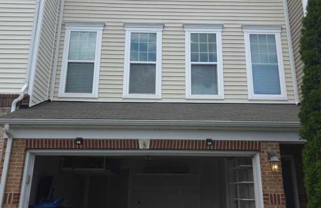 25049 GREEN MOUNTAIN TERRACE