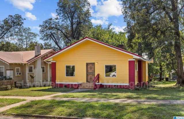 Photo of 1621 2nd Ct W