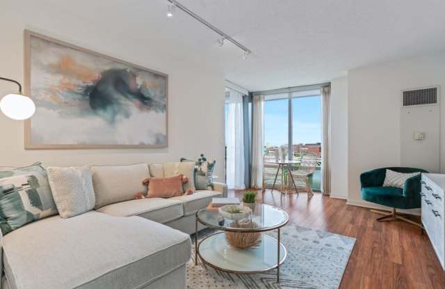 550 North Kingsbury Street