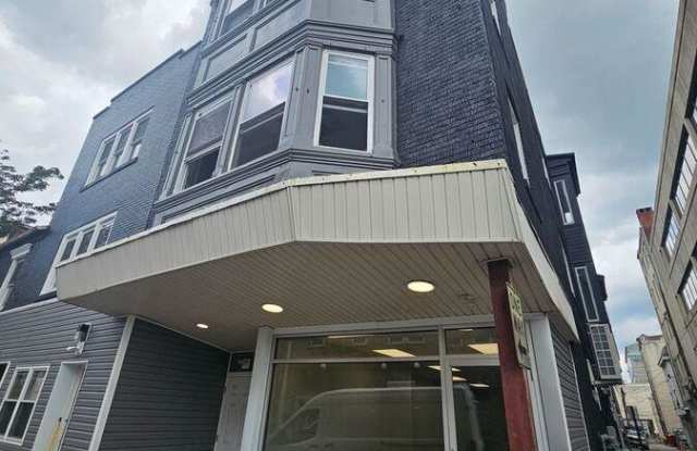 27 N 10th St
