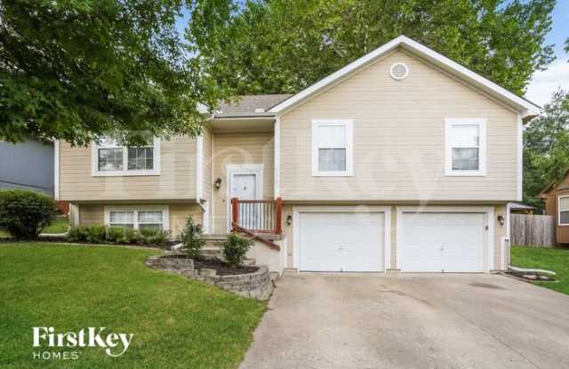 1721 Southeast Kenwood Drive - 1721 Southeast Kenwood Drive, Blue Springs, MO 64014