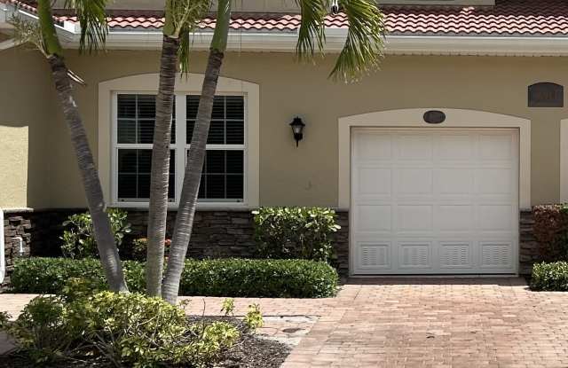7511 Oakshade Circle