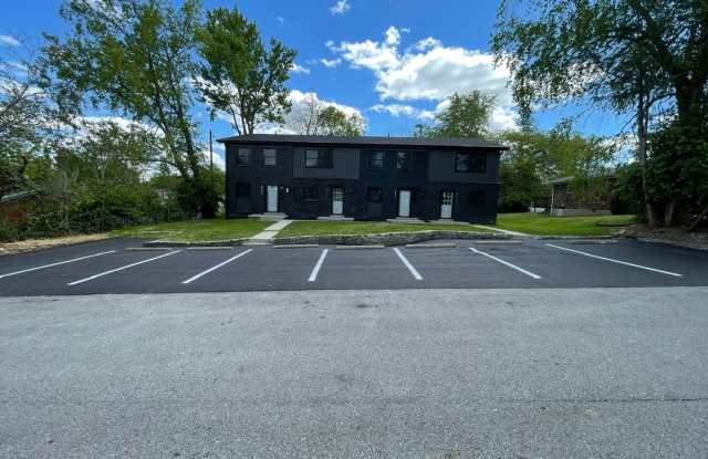 Modern Design Condo Near Shelbyville Country Club!