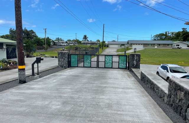 1767 Kilauea Ave. #3 Hilo, HI 96720