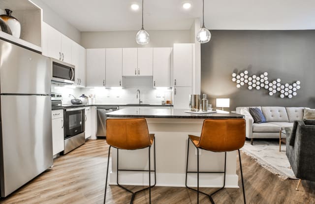 Photo of The Rey on Reynolds