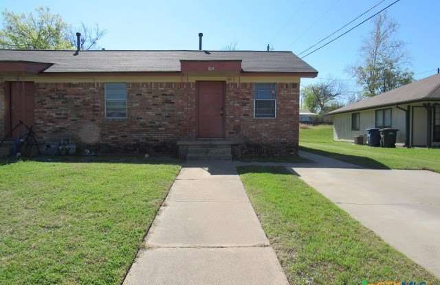 804 Hackberry Street