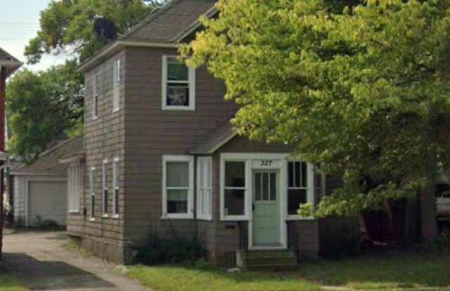 Photo of 3 bedroom 1 bath house