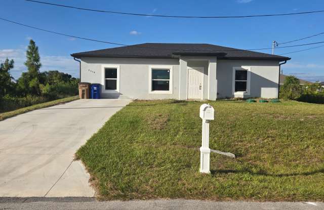 Photo of Great location, close to ST RD 82-Three bedroom/2 bathroom