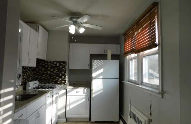 Photo of 4243 PRINCETON Avenue unit: 1St Fl