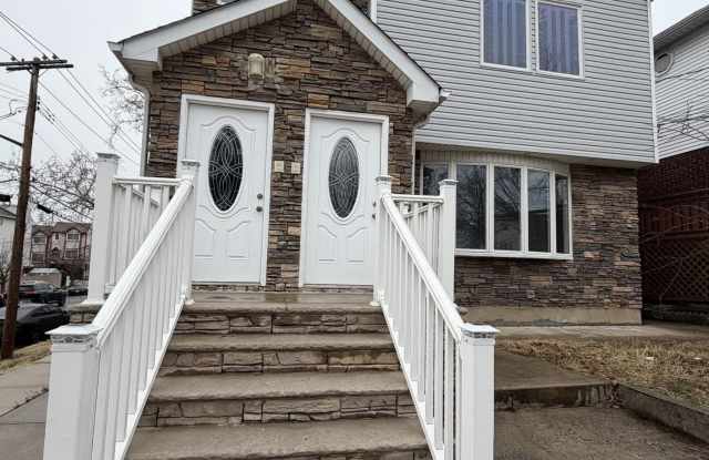 47 Rockwell Avenue unit: 1