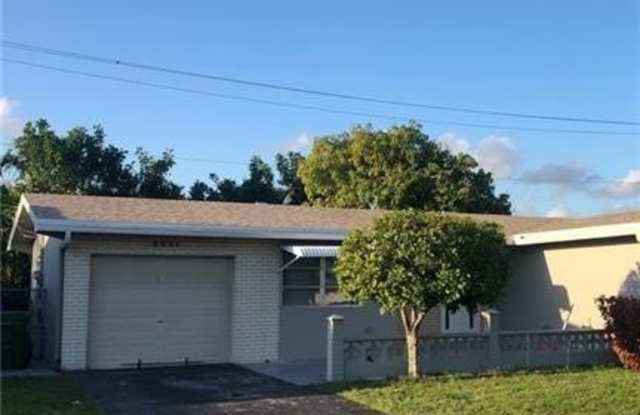 8851 NW 15TH Court