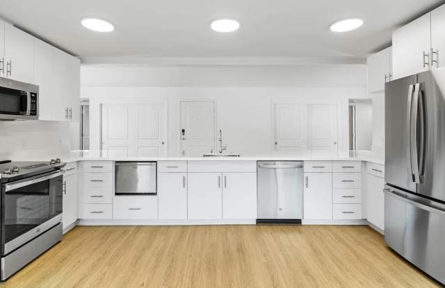 Lorien Ivy Apartments