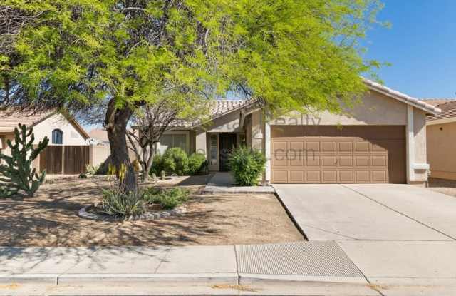 8656 E Crescent Ave - 8656 East Crescent Avenue, Mesa, AZ 85208