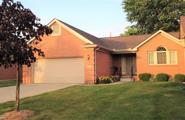 26218 Orchard Lake Rd - 26218 Orchard Lake Road, Farmington Hills, MI 48334