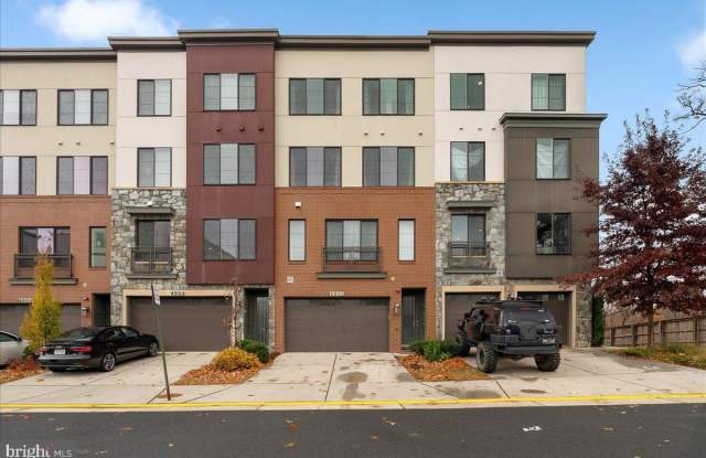 4902 TRAIL VISTA Lane