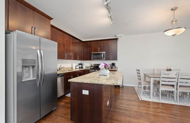 1415 S Halsted Street