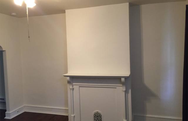 Photo of 30 N. Dewey Street