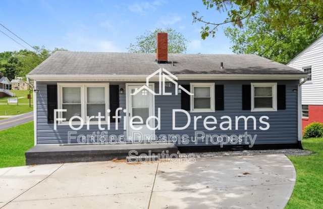 201 Druid St
