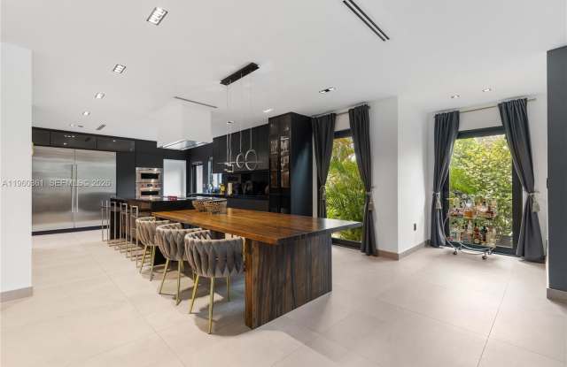 63 Southwest 31st Road