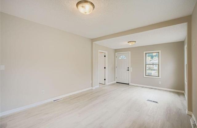 4643 Emerson Ave Avenue N