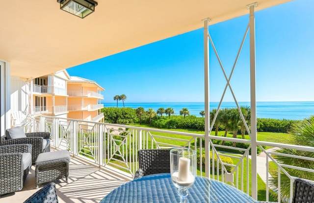 8870 N Sea Oaks Way unit: 306