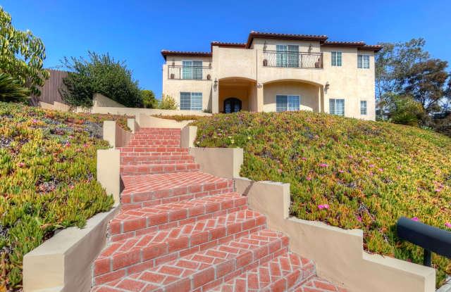 Large Furnished Single Family Home - term negotiable