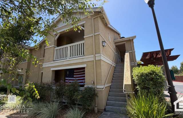 Must-See Charming Second-Level 1 Bedroom Apartment