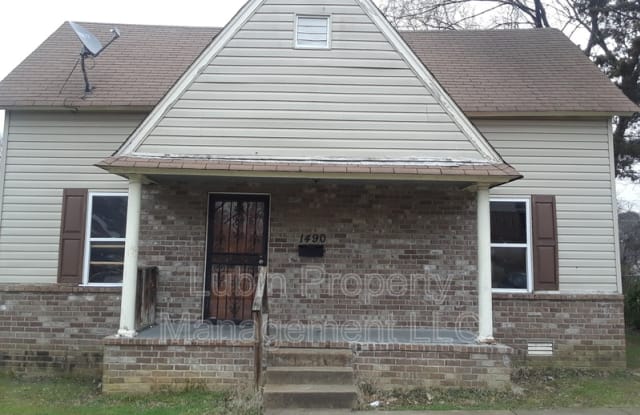 1490 Dallas St - 1490 Dallas Street, Memphis, TN 38114