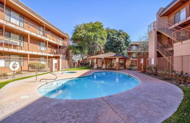 Sterling Pointe