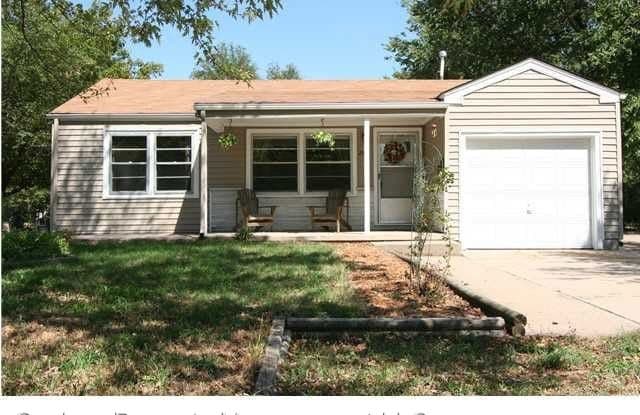 2502 S Pattie - 2502 S Pattie St, Wichita, KS 67216