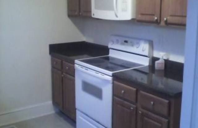 Photo of 2530 East 7th Street