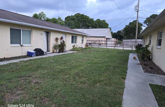 Photo of 257 Poe Ave