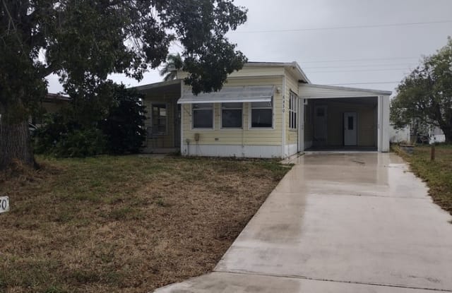 8430 Southeast Eagle Avenue - 8430 Southeast Eagle Avenue, Hobe Sound, FL 33455