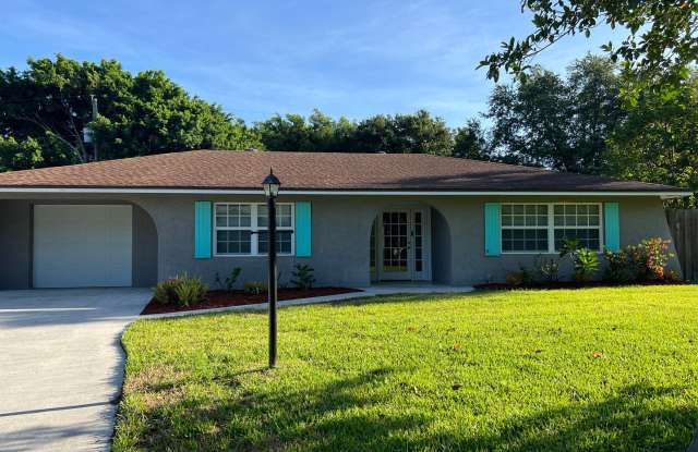 Photo of Single Family Pool Home with private fenced yard!