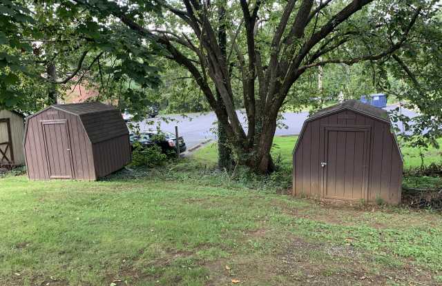 14 West Weaver Avenue