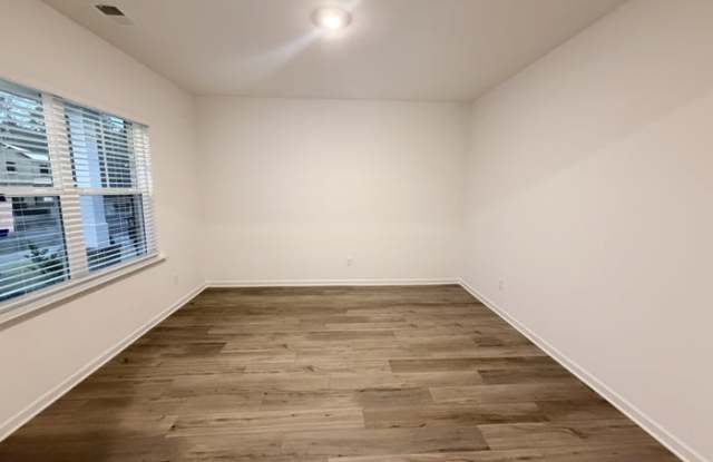 532 Red Dragon Drive