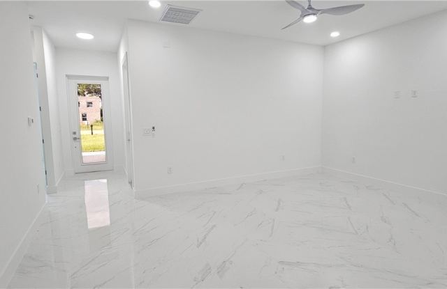 929 Eisenhower Boulevard