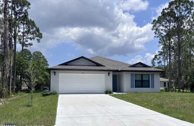 3243 Hainsworth Avenue SE