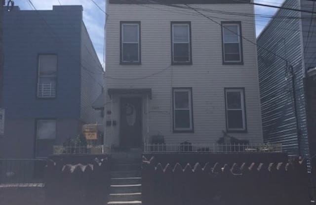 1323 14TH ST - 1323 14th Street, North Bergen, NJ 07047