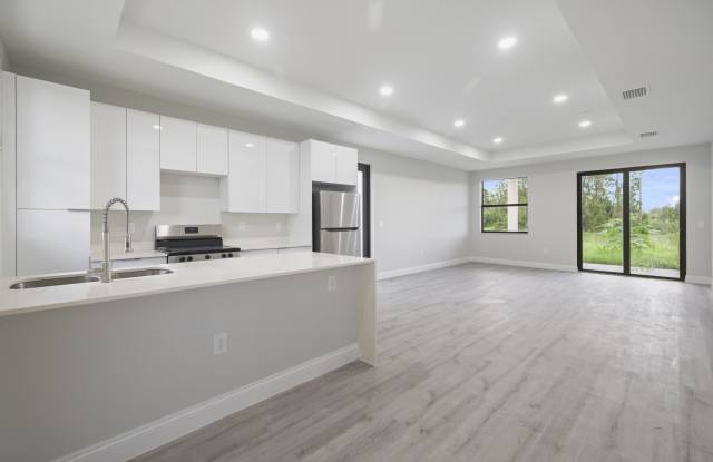 757 Joponica Avenue South