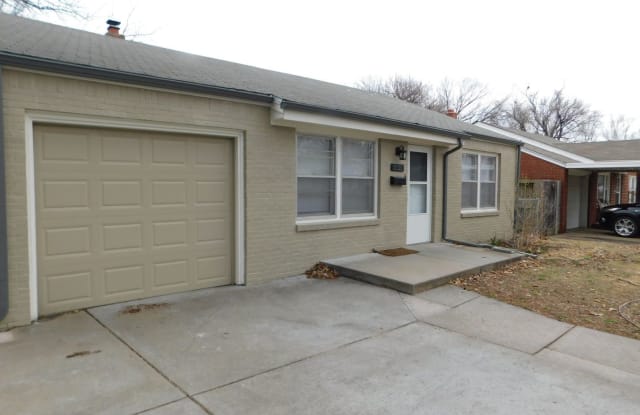 2122 S Dellrose - 2122 South Dellrose Street, Wichita, KS 67218